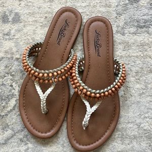 Lucky brand flip flops